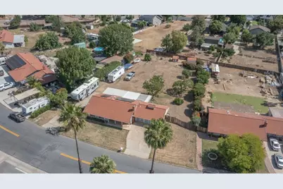 15640 Alvarado, Lake Elsinore, CA 92530 - Photo 33