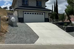 30492 Illinois St, Lake Elsinore, CA 92530 - Photo 3