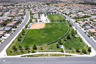 30881 Bristly Ct, Murrieta, CA 92563 - Photo 45