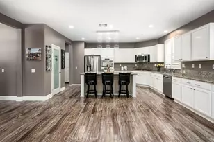 30881 Bristly Ct, Murrieta, CA 92563 - Photo 11