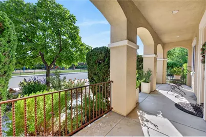 27306 Sweetspire Terrace Place, Murrieta, CA 92562 - Photo 7