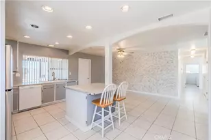 25557 White Oak Dr, Hemet, CA 92544 - Photo 3