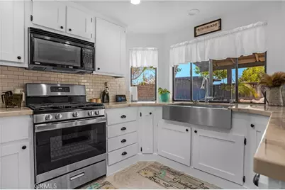 32400 Somerset, Lake Elsinore, CA 92530 - Photo 5