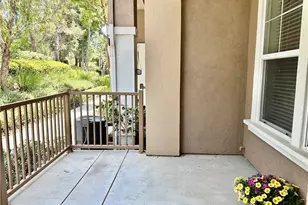21 Durlston, Ladera Ranch, CA 92694 - Photo 3