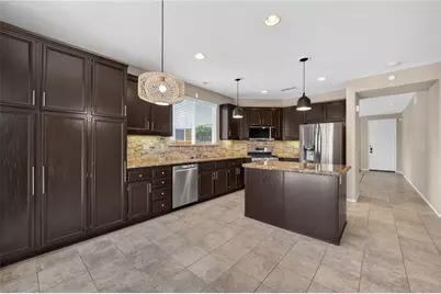 38390 Magdelena St, Murrieta, CA 92563 - Photo 13