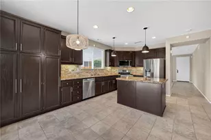 38390 Magdelena St, Murrieta, CA 92563 - Photo 13