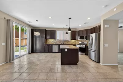 38390 Magdelena St, Murrieta, CA 92563 - Photo 9