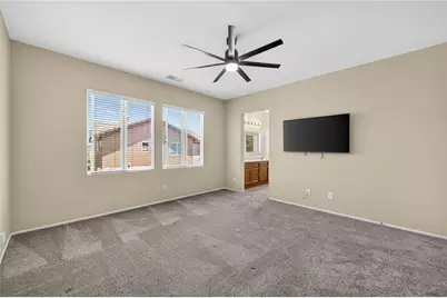 38390 Magdelena St, Murrieta, CA 92563 - Photo 41