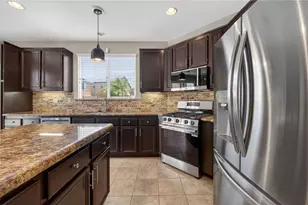 38390 Magdelena St, Murrieta, CA 92563 - Photo 11