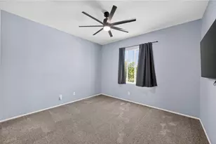 38390 Magdelena St, Murrieta, CA 92563 - Photo 35
