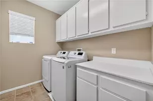 38390 Magdelena St, Murrieta, CA 92563 - Photo 39