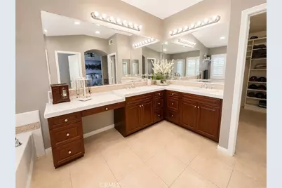 35096 Nightingale, Winchester, CA 92596 - Photo 15