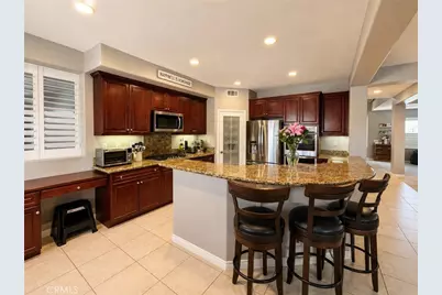 35096 Nightingale, Winchester, CA 92596 - Photo 3