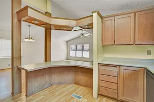 1275 Bishop Dr, Hemet, CA 92545 - Photo 13