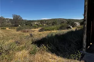 42600 Duer, Hemet, CA 92544 - Photo 9