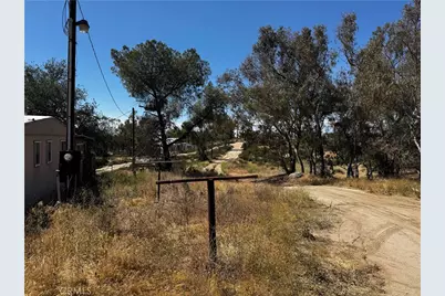 42600 Duer, Hemet, CA 92544 - Photo 7