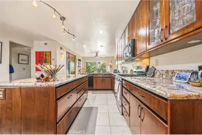 6975 Camino Amero, San Diego, CA 92111 - Photo 11