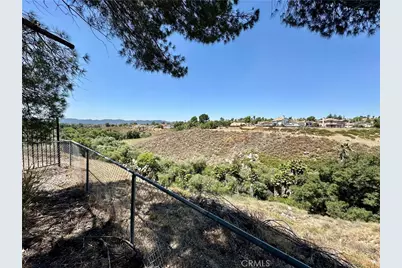 38171 Via La Colina, Murrieta, CA 92563 - Photo 3