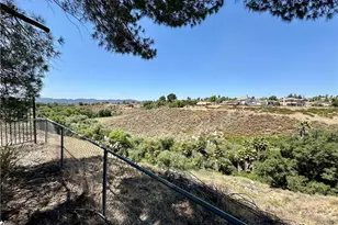38171 Via La Colina, Murrieta, CA 92563 - Photo 3