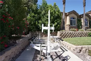 22142 Hoofbeat, Canyon Lake, CA 92587 - Photo 3