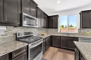 30536 Astoria Ln, Murrieta, CA 92563 - Photo 13