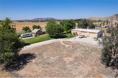 34150 Stowe Road, Winchester, CA 92596 - Photo 5
