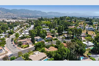 12729 Jolette Avenue, Granada Hills, CA 91344 - Photo 45