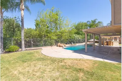 36393 Provence, Murrieta, CA 92562 - Photo 25