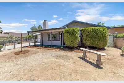 7725 Shawnee, Yucca Valley, CA 92284 - Photo 7