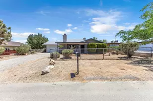 7725 Shawnee, Yucca Valley, CA 92284 - Photo 3