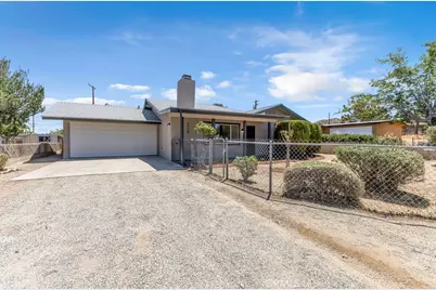7725 Shawnee, Yucca Valley, CA 92284 - Photo 5