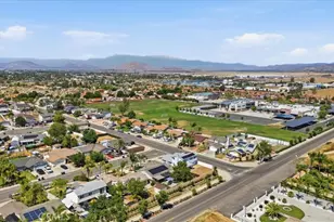 1893 Loma Bonita, Perris, CA 92570 - Photo 35