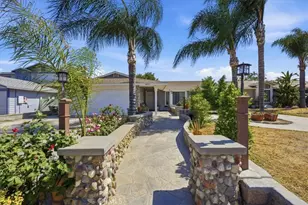 1893 Loma Bonita, Perris, CA 92570 - Photo 3