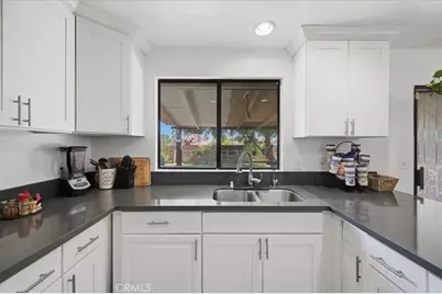 1893 Loma Bonita, Perris, CA 92570 - Photo 11