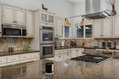 37395 Eden Garden Court, Temecula, CA 92592 - Photo 15