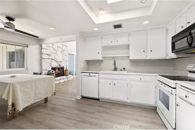 38750 Via Las Flores, Murrieta, CA 92563 - Photo 29