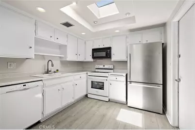 38750 Via Las Flores, Murrieta, CA 92563 - Photo 27