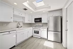 38750 Via Las Flores, Murrieta, CA 92563 - Photo 27