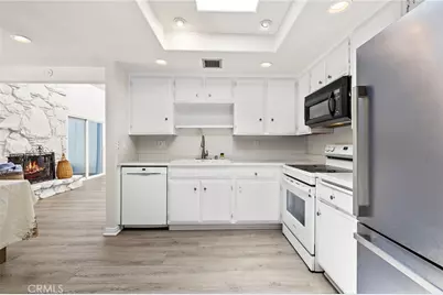 38750 Via Las Flores, Murrieta, CA 92563 - Photo 29