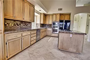 1627 Dawson Dr, Vista, CA 92081 - Photo 5
