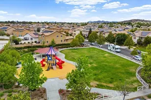31559 Rose Sage Way, Murrieta, CA 92563 - Photo 33