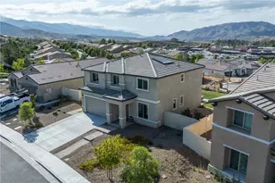4204 Ladrillo, Lake Elsinore, CA 92530 - Photo 3