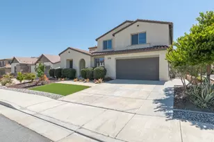 34794 Garden Trellis, Murrieta, CA 92563 - Photo 3
