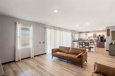 26017 Redoak Street, Menifee, CA 92584 - Photo 7
