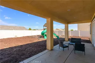 26017 Redoak St, Menifee, CA 92584 - Photo 25