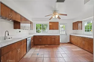 318 E Gladstone St, San Dimas, CA 91773 - Photo 15