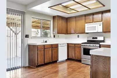 1628 W Avenue K11, Lancaster, CA 93534 - Photo 7