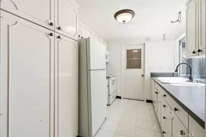 26291 Roundtree Court, San Juan Capistrano, CA 92675 - Photo 23