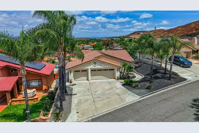 30446 South Fork Drive, Canyon Lake, CA 92587 - Photo 5