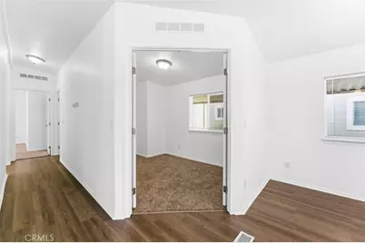 880 N Lake Street #49, Hemet, CA 92544 - Photo 7